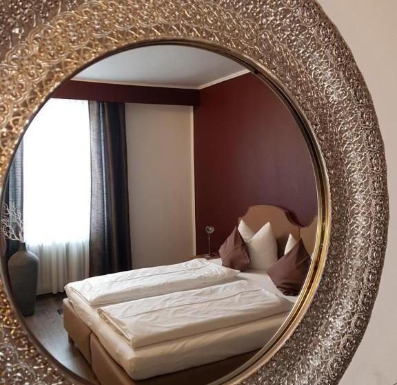 스탠다드 트리플 룸, Parkhotel Villingen Und Boardingzimmer