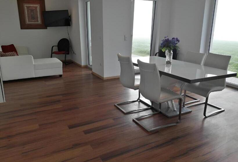 Апартаменты 1 Спальня Вид на Сад, Geinberg Suites & Via Nova Lodges