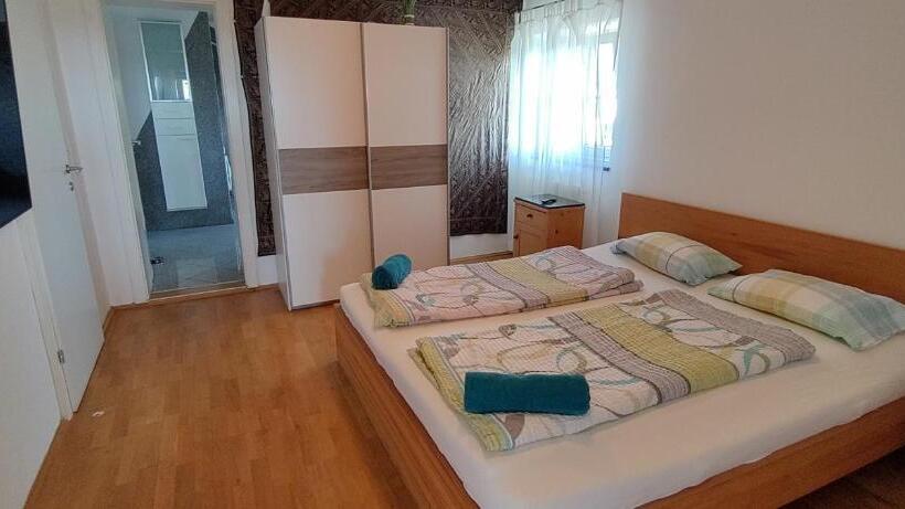 Люкс с Балконом, Geinberg Suites & Via Nova Lodges