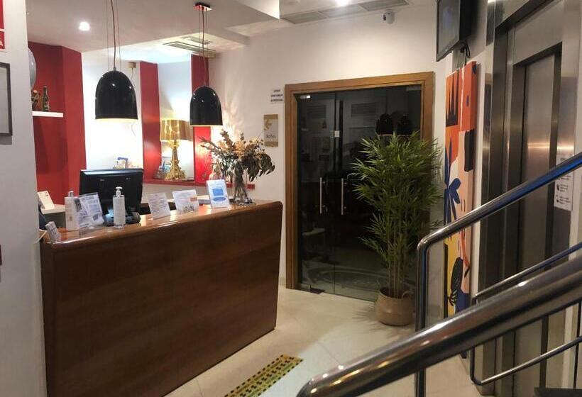 اتاق استاندارد یک نفره, Hostal Albany