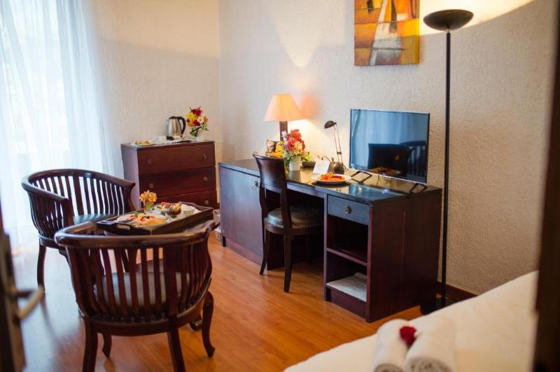 Suíte Cama King, Comfort Suites North