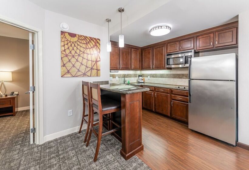 Люкс, Staybridge Suites North Charleston, An Ihg