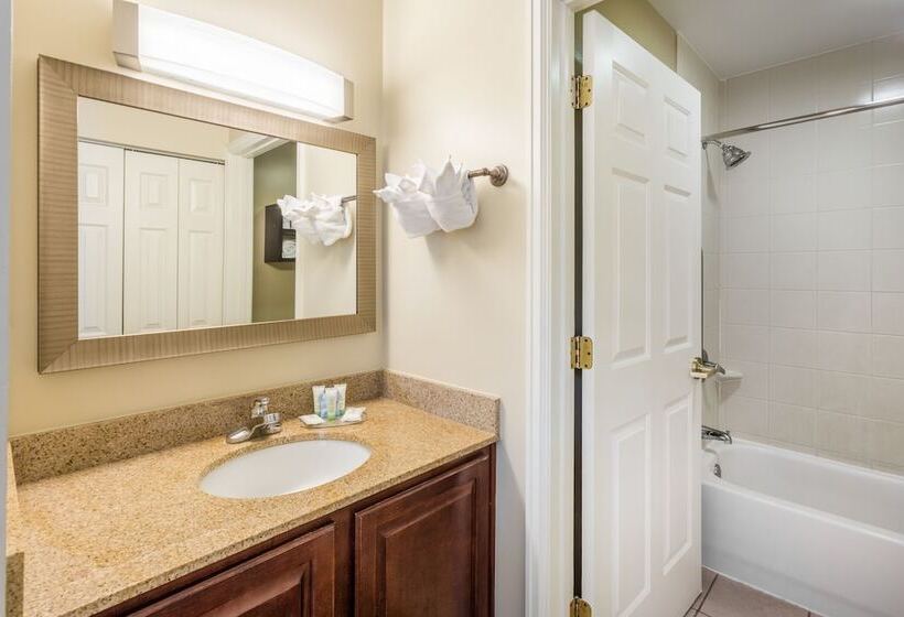 스위트 킹사이즈 침대, Staybridge Suites Savannah Historic District, An Ihg