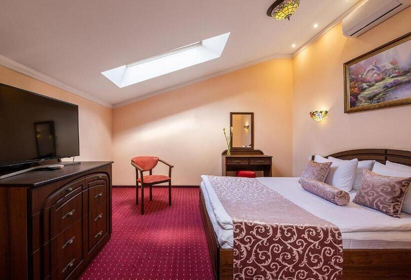 غرفة عائلية, Edem Hotel Lviv