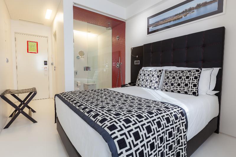 اتاق کلاسیک, Faro Boutique