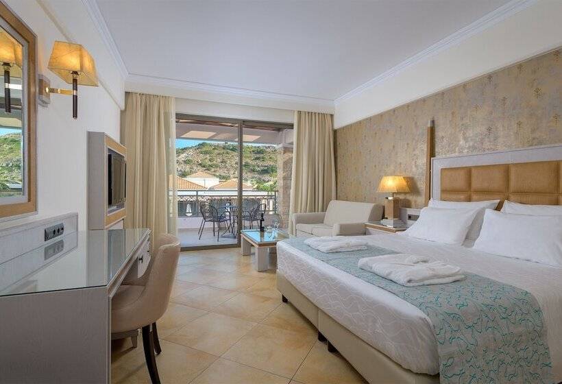 سوییت خانوادگی, La Marquise Luxury Resort Complex