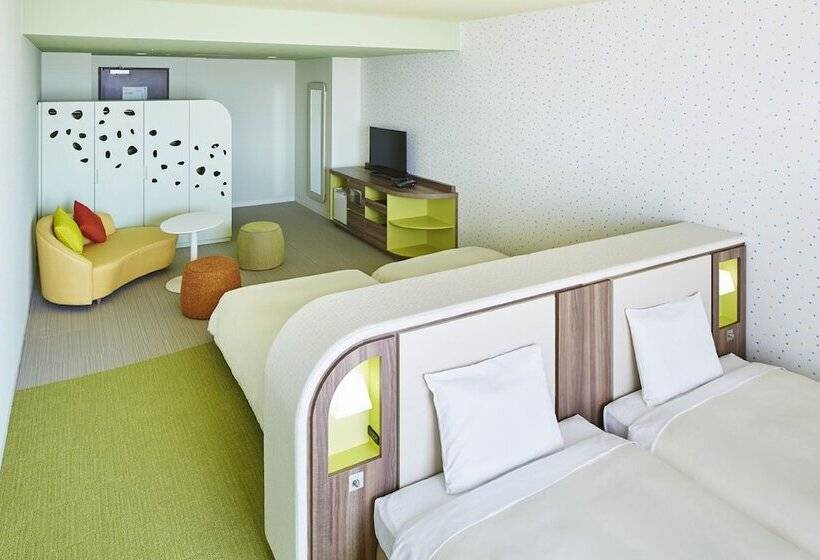 Четырехместный Номер Стандарт с Балконом, Mitsui Garden Hotel Prana Tokyo Bay