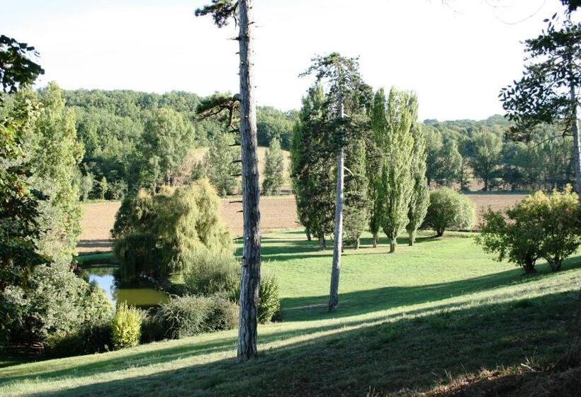 سوییت با چشم‌انداز باغ, Le Farat Bed & Breakfast