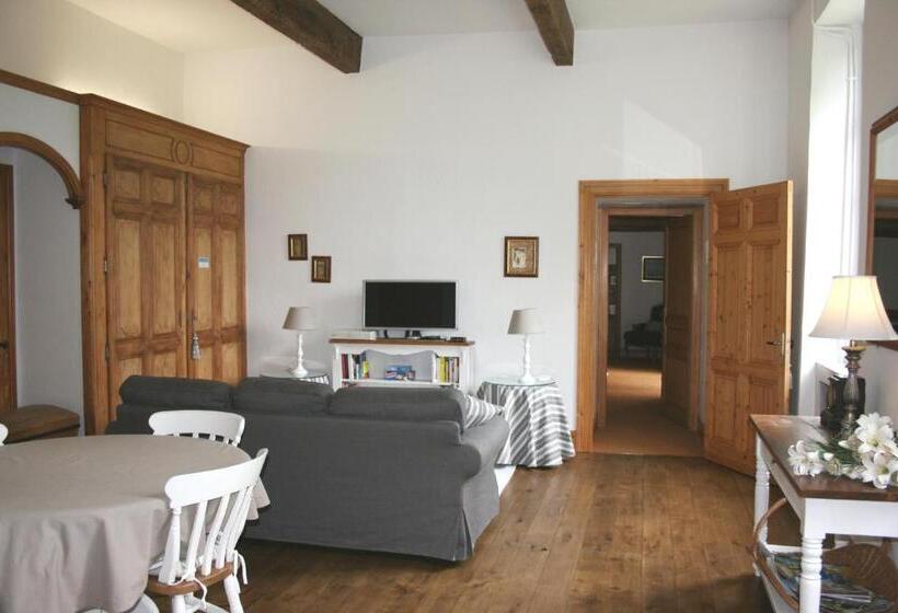 سوییت با چشم‌انداز باغ, Le Farat Bed & Breakfast