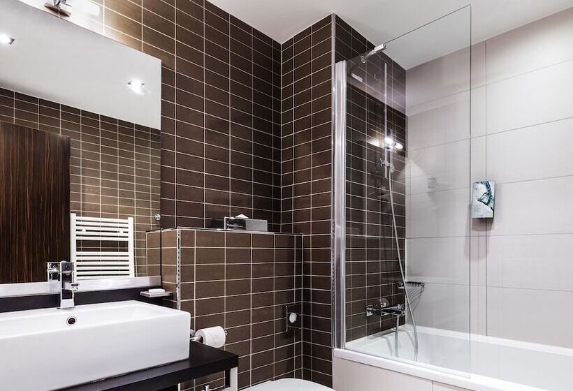 Апартаменты 1 Спальня с Балконом, Aparthotel Adagio Marseille Timone