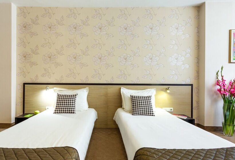 Quarto Superior, City Avenue Hotel By Hmg Free Parking Free Wi Fi