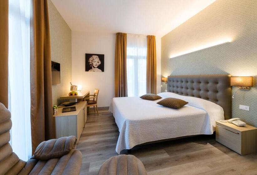 Suite with Terrace, Mioni Royal San