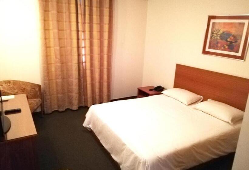 استودیوی استاندارد, Brazilia Suites