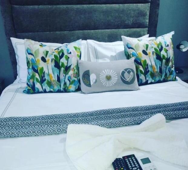 Номер Комфорт, President Guest Lodge