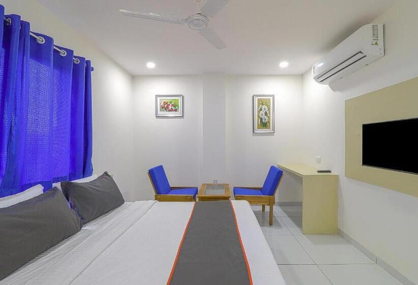 اتاق کلاسیک سه تخته, Collection O Hotel La Veera