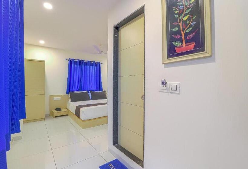اتاق کلاسیک سه تخته, Collection O Hotel La Veera