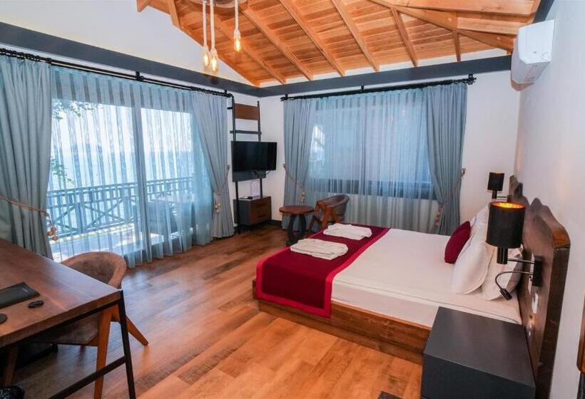 اتاق لوکس, Porto Amore Club