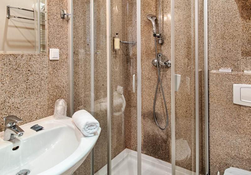 اتاق استاندارد یک نفره, Grand Royal