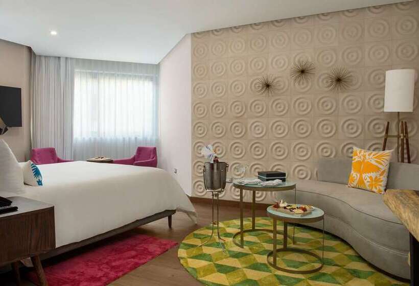 استودیو استاندارد با تخت کینگ, Indigo Guadalajara Expo, An Ihg