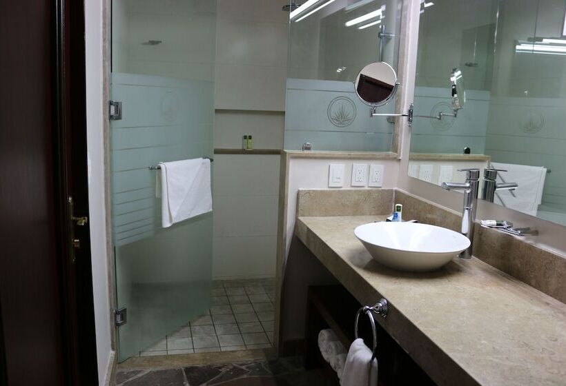 اتاق کلاسیک, Villa Tequila