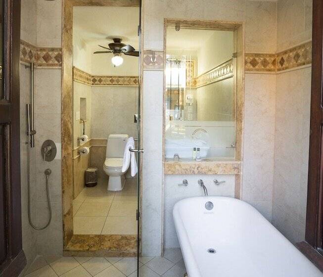 اتاق کلاسیک, Villa Tequila