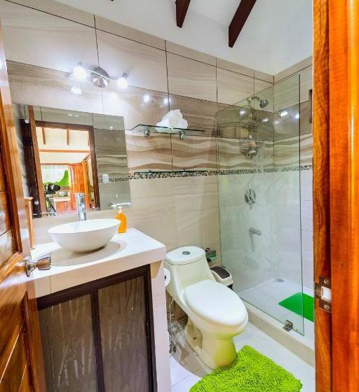 خانه 2 خوابه, Casa Blossom   Beach Paradise Retreat, Fully Equipped, Holiday Home