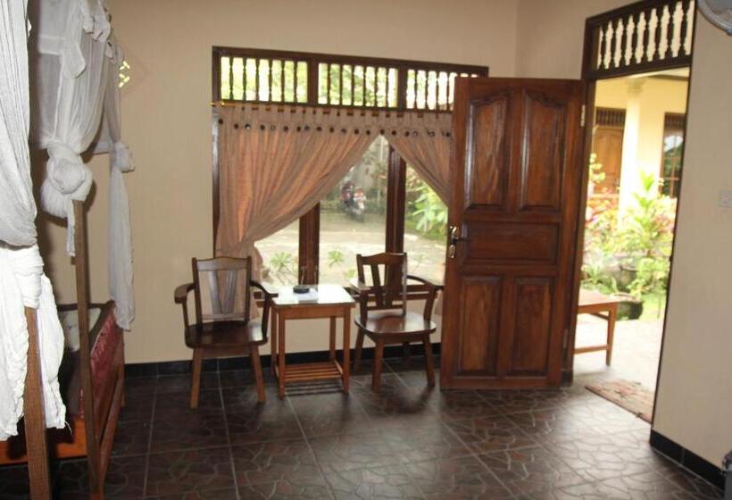 디럭스 룸, Surya Homestay