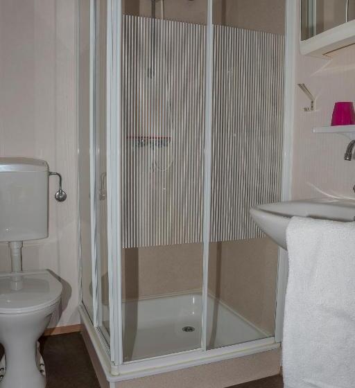Номер Стандарт, Chaletparc Krabbenkreek Zeeland   Hotel Rooms Terra Mare