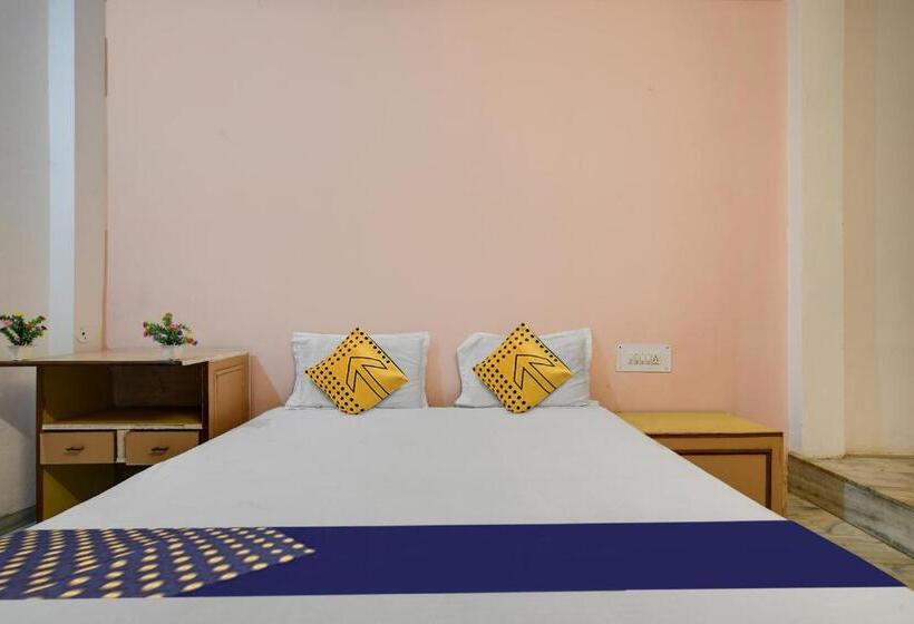 اتاق کلاسیک سه تخته, Spot On Hotel City Inn