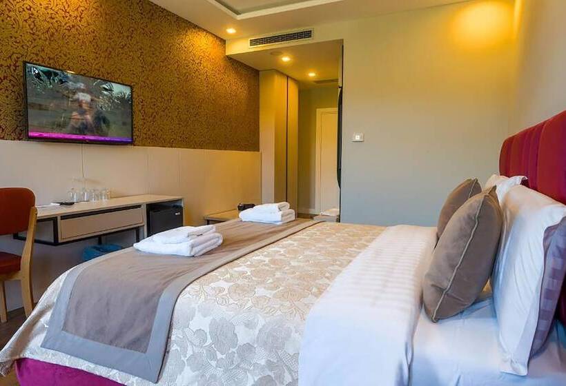 标准间, Royal East Resort