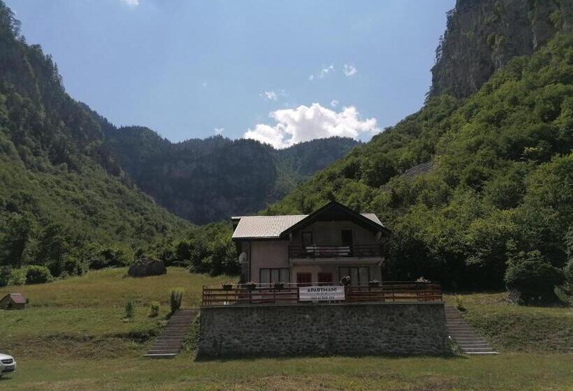 اتاق سوپریور سه تخته, Apartmani Tara I Zabojsko Dobrilovina