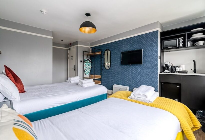 Семейный Номер, Kensington Rooms   Warwick Road