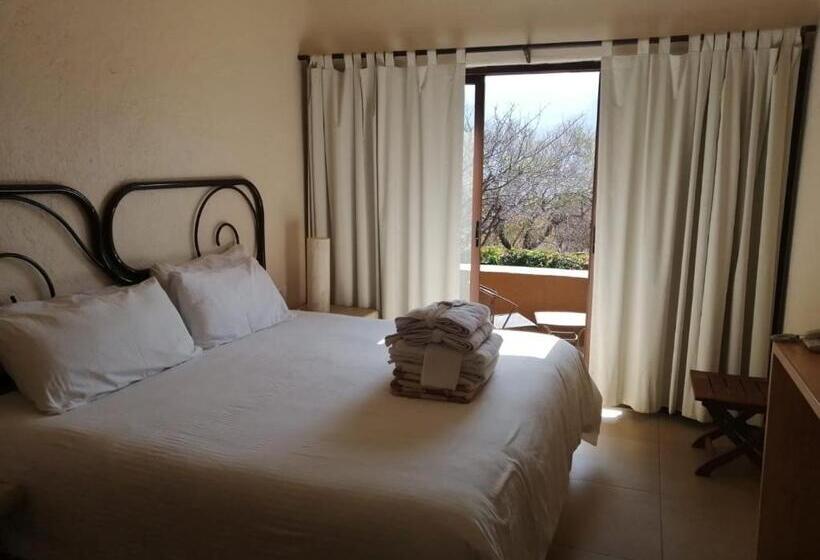 小型套房, Hostal De La Luz