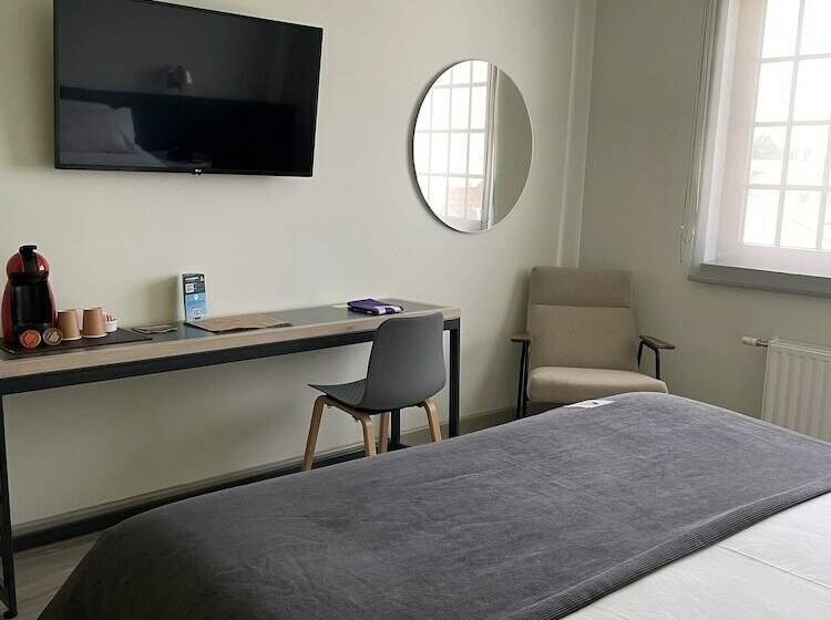 Quarto Estandar, Almasur Punta Arenas