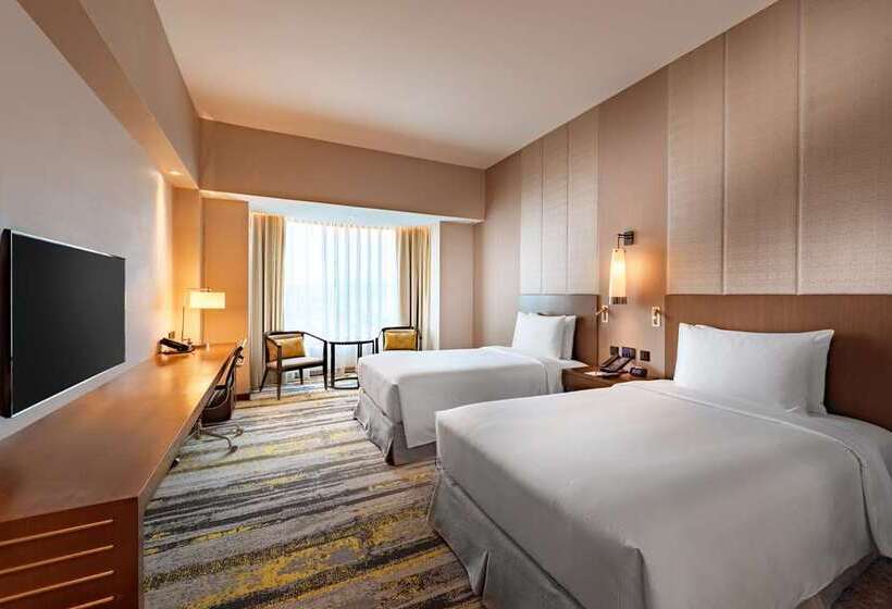 Номер Executive, Hilton Shanghai Hongqiao