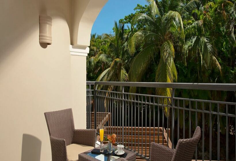 带大床的小型套房, Secrets Royal Beach Punta Cana - Adults Only - All Inclusive
