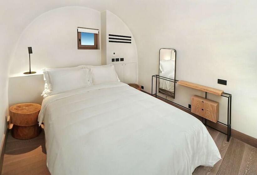Номер Superior, Radisson Blu Zaffron Resort, Santorini