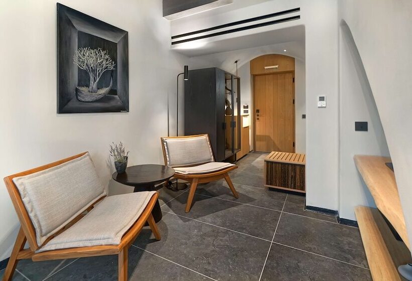 Номер Superior, Radisson Blu Zaffron Resort, Santorini