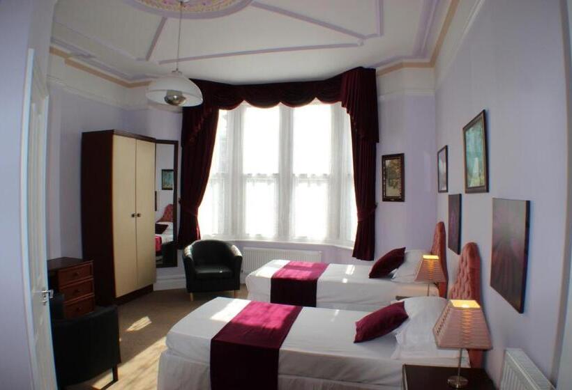 Номер Стандарт, Filton Guest House