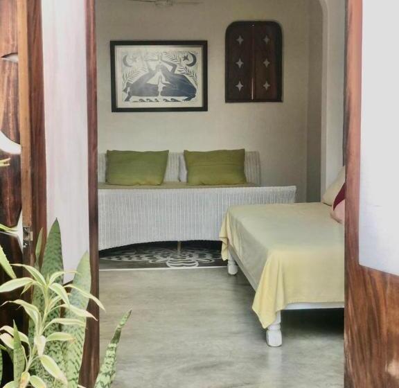 Standardrum, Casa Love
