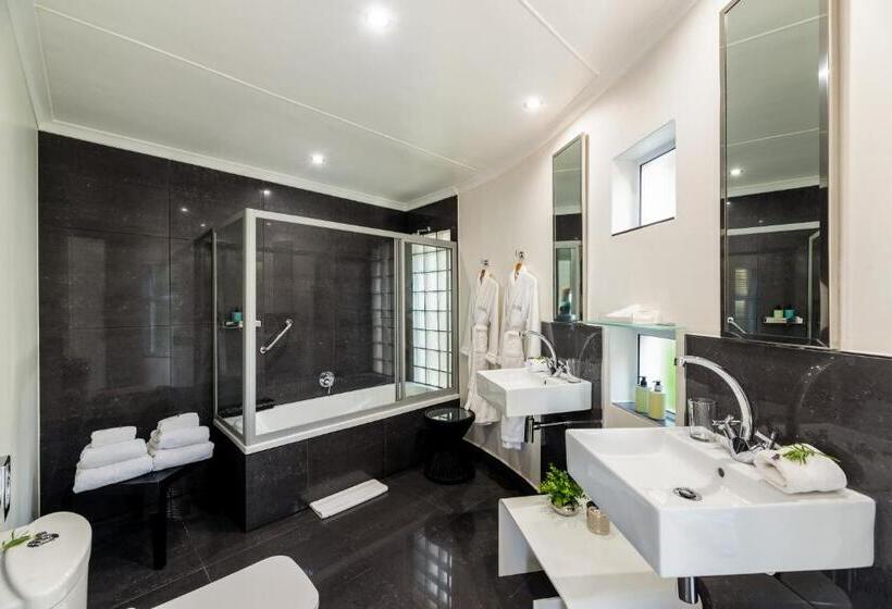 اتاق لوکس با بالکن و چشم‌انداز دریا, Villa Afrikana Guest Suites By Knysna Paradise Collection