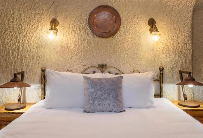 سوییت خانوادگی, Tatlı Kaya Otel