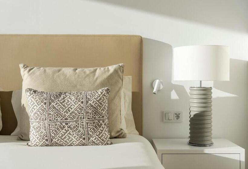 Вилла 3 Спальни, Los Jardines de Abama Suites