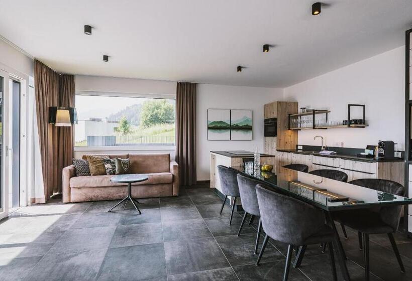 جناح غرفتين نوم, Nikolaus By Avenida Panoramic Wellness Suites