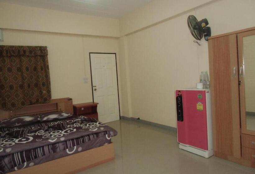 غرفة ديلوكس, Chanaporn Place