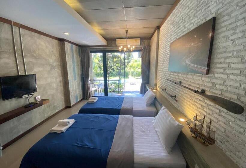 اتاق استاندارد با چشم‌انداز استخر, Windy Seaview Resort