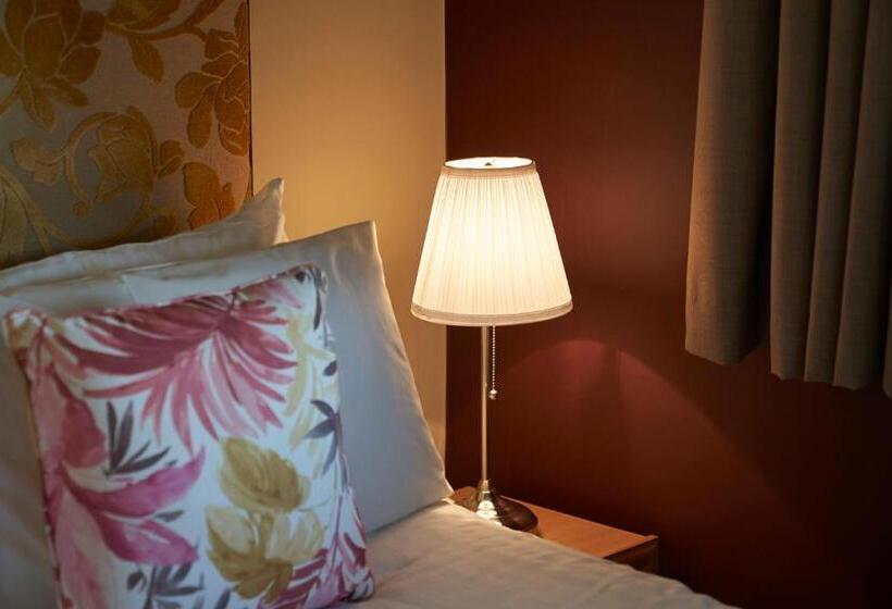 Номер Стандарт, Antoinette Hotel Wimbledon