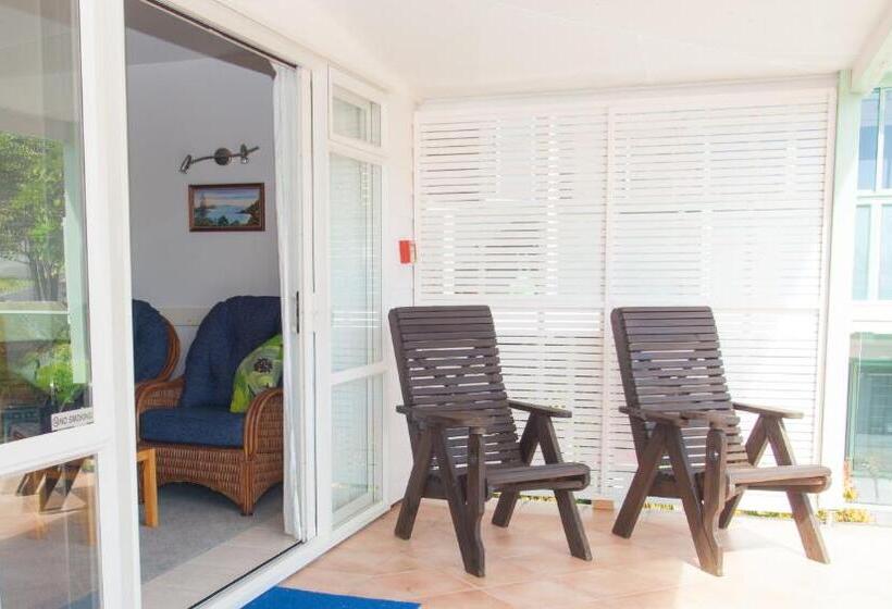 استودیو استاندارد با بالکن, Admirals View Lodge