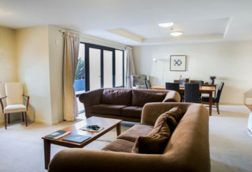 Апартаменты 3 Спальни, The Glebe Apartments