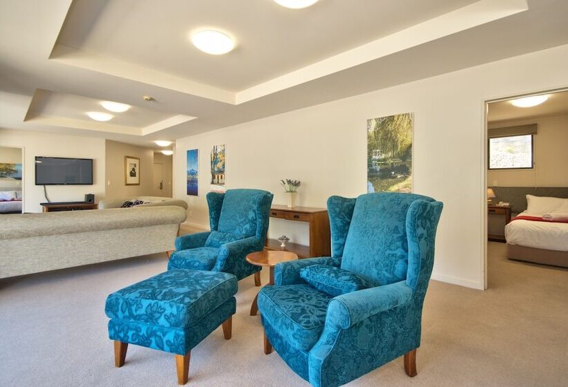 Апартаменты 3 Спальни, The Glebe Apartments